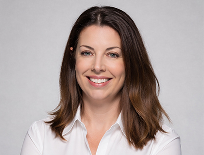Headshot of Kristen Bruner of Optravation.